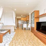 On The Ocean Coast דירה *