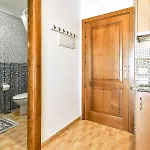 On The Ocean Coast אדחה