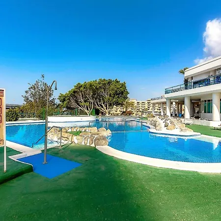 Studio On The Ocean Coast * 아데제