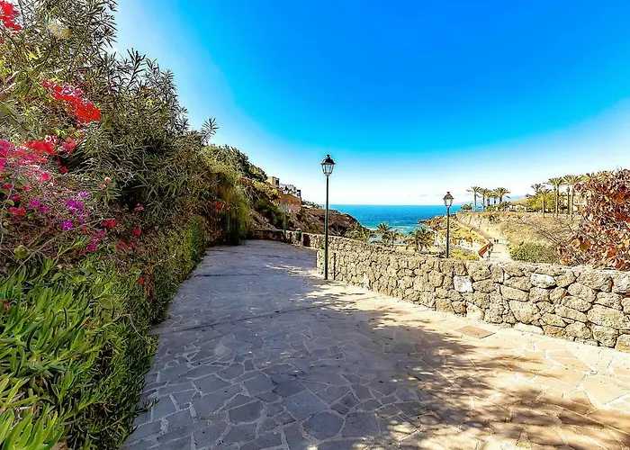 On The Ocean Coast * Costa Adeje